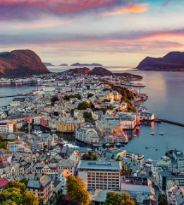 Cunard Cruises - Norway and the Northern Lights